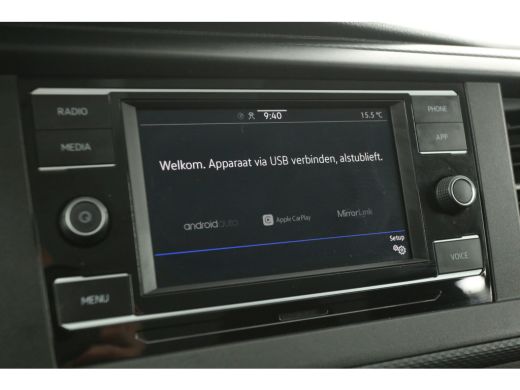 Volkswagen Transporter 2.0 TDI L2H1 | DC | Airco | Carplay | Trekh. | Cruise | Parkeersens. ActivLease financial lease