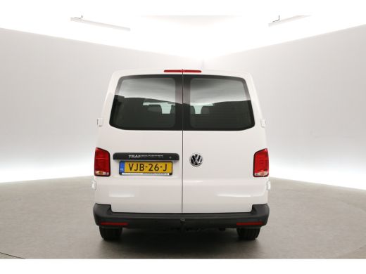 Volkswagen Transporter 2.0 TDI L2H1 | DC | Airco | Carplay | Trekh. | Cruise | Parkeersens. ActivLease financial lease