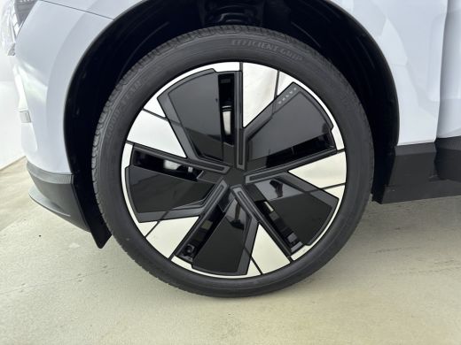 Volvo  EX30 Single Motor Extended Range Plus 69 kWh | Adaptive Cruiscontrol | Extra getint glas | PDC+Camera ... ActivLease financial lease