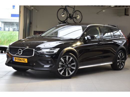 Volvo V60 Cross Country B5 AWD Pro | Massage | Tr.H | B&W | Panodak | Nw.Pr. 77.500! Volvo V60 Cross Country B5 AWD Pro | Massage | Tr.H | B&W | Panodak | Nw.Pr. 77.500!