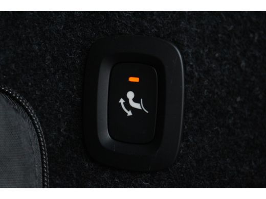 Volvo  XC40 1.5 T2 Momentum Core Aut. | Trekhaak | Climate & Cruise C. | Camera | CarPlay | LED | 17" LMV| PD... ActivLease financial lease