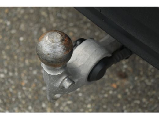 Volvo  XC40 1.5 T2 Momentum Core Aut. | Trekhaak | Climate & Cruise C. | Camera | CarPlay | LED | 17" LMV| PD... ActivLease financial lease