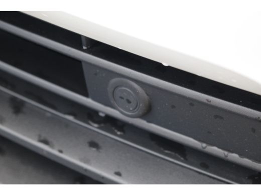 Volvo  XC40 1.5 T2 Momentum Core Aut. | Trekhaak | Climate & Cruise C. | Camera | CarPlay | LED | 17" LMV| PD... ActivLease financial lease