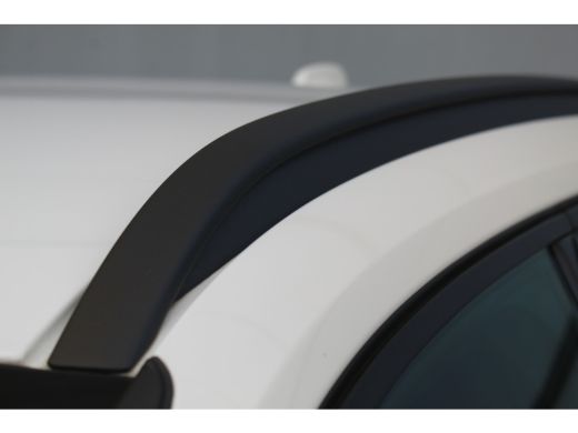 Volvo  XC40 1.5 T2 Momentum Core Aut. | Trekhaak | Climate & Cruise C. | Camera | CarPlay | LED | 17" LMV| PD... ActivLease financial lease