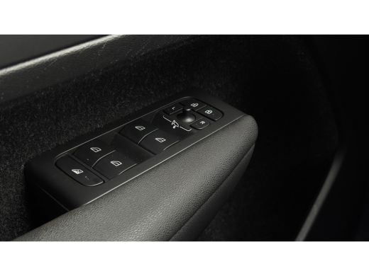 Volvo  XC40 1.5 T5 Recharge R-Design | Achterbank in delen neerklapbaar | Achteropkomend verkeer waarschuwing... ActivLease financial lease