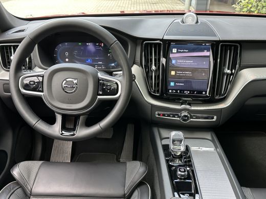 Volvo  XC60 2.0 T8 Plug-in hybrid AWD Ultra Dark Heico Sportiv | Actief Sportuitlaatsysteem | Luchtvering | H... ActivLease financial lease