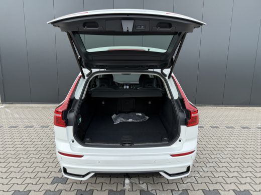 Volvo  XC60 T6 Plug-in hybrid AWD Plus Dark | Trekhaak | 360 Camera | Panoramadak | Elektrische Voorstoelen v... ActivLease financial lease
