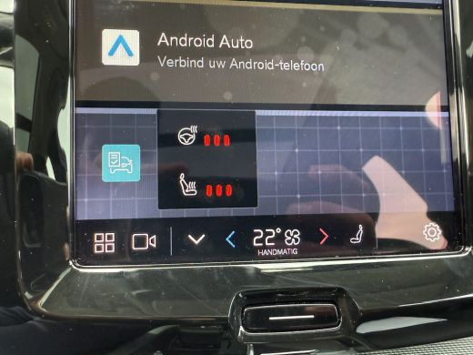 Volvo  XC60 T6 Plug-in hybrid AWD Plus Dark | Trekhaak | 360 Camera | Panoramadak | Elektrische Voorstoelen v... ActivLease financial lease