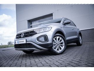 Volkswagen T-Roc Life Edition | Achteruitrijcamera (Rear View) | Automatische afstandsregeling (Adaptive Cruise Co...