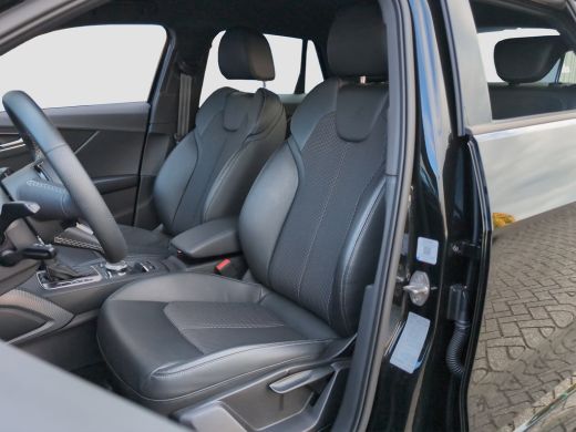 Audi Q2 35 TFSI S Line | 2x S-Line | Virtual Cockpit | Adap. Cruise | Matrix LED ActivLease financial lease