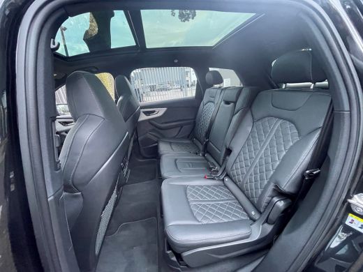 Audi Q7 60 TFSI e Quattro Competition ActivLease financial lease