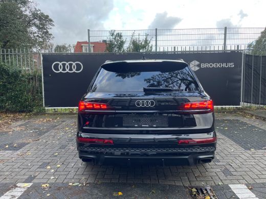 Audi Q7 60 TFSI e Quattro Competition ActivLease financial lease