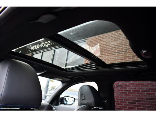 BMW 3 Serie Touring 330e M-Sport Pano HUD El-zetels laser-LED Camera ActivLease financial lease