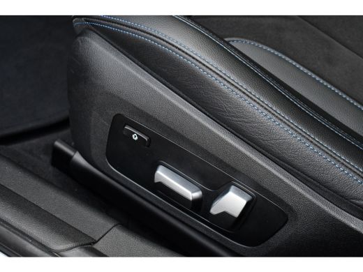 BMW 3 Serie Touring 330e M-Sport Pano HUD El-zetels laser-LED Camera ActivLease financial lease