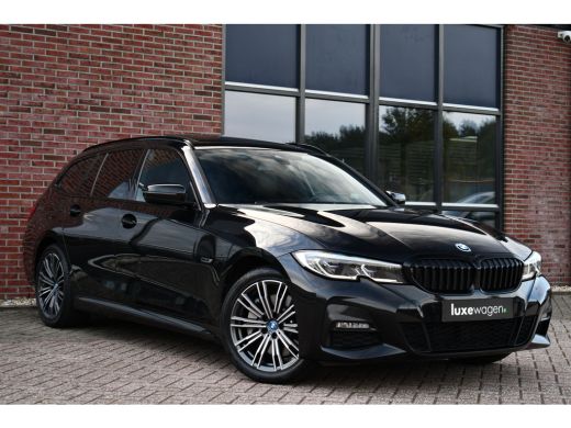 BMW 3 Serie Touring 330e M-Sport Pano HUD El-zetels laser-LED Camera ActivLease financial lease