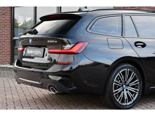BMW 3 Serie Touring 330e M-Sport Pano HUD El-zetels laser-LED Camera ActivLease financial lease