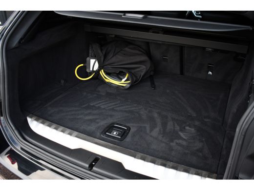 BMW 3 Serie Touring 330e M-Sport Pano HUD El-zetels laser-LED Camera ActivLease financial lease