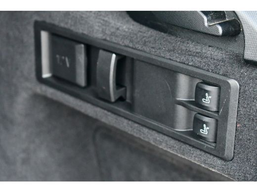 BMW 3 Serie Touring 330e M-Sport Pano HUD El-zetels laser-LED Camera ActivLease financial lease