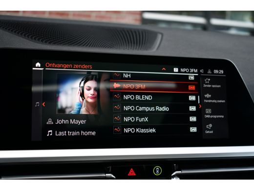 BMW 3 Serie Touring 330e M-Sport Pano HUD El-zetels laser-LED Camera ActivLease financial lease