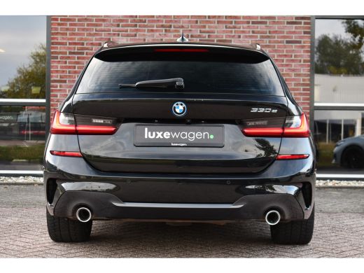 BMW 3 Serie Touring 330e M-Sport Pano HUD El-zetels laser-LED Camera ActivLease financial lease