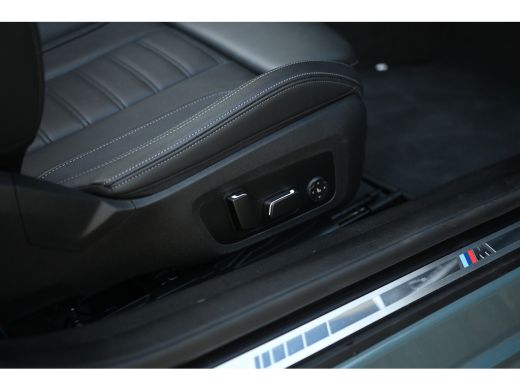 BMW 4 Serie 430i xDrive M Sport Automaat / Achteruitrijcamera / Comfort Access / Adaptieve LED / M Sport onde... ActivLease financial lease