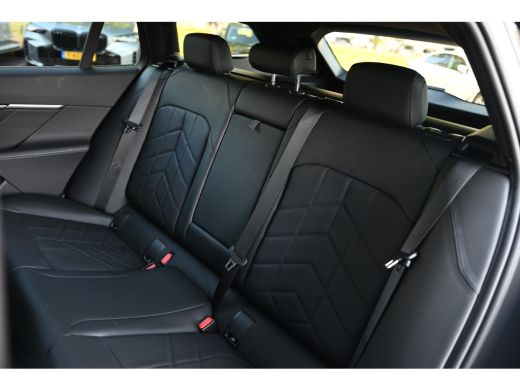 BMW 5 Serie Touring 530e M Sport Automaat / Trekhaak / Active Cruise Control / Achteruitrijcamera / M Sport o... ActivLease financial lease