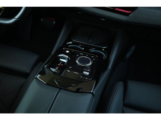 BMW 5 Serie Touring 530e M Sport Automaat / Trekhaak / Active Cruise Control / Achteruitrijcamera / M Sport o... ActivLease financial lease