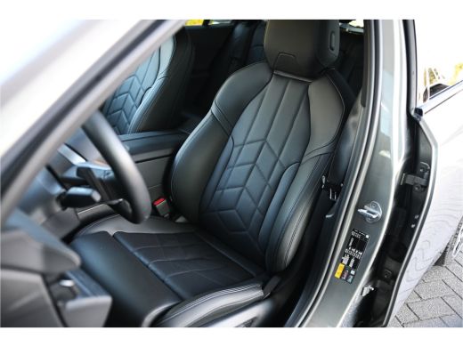 BMW 5 Serie Touring 530e M Sport Automaat / Trekhaak / Active Cruise Control / Achteruitrijcamera / M Sport o... ActivLease financial lease