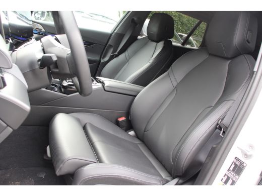 BMW i5 eDrive40 84kWh | ORIGINEEL NL! | B&W AUDIO | CAMERA | LUXE LEDER | STOELVERWARMING | DEALER OH! ActivLease financial lease