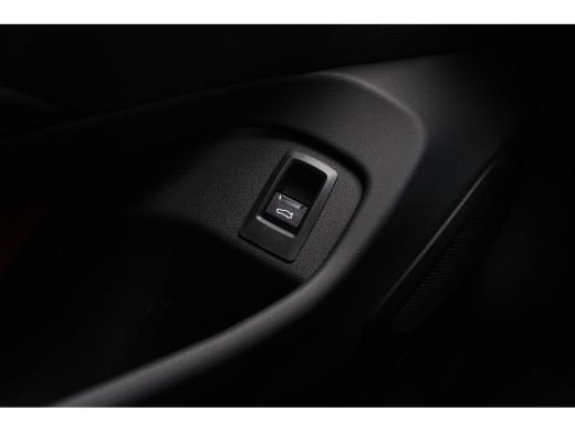 BMW i5 eDrive40 84kWh | ORIGINEEL NL! | B&W AUDIO | CAMERA | LUXE LEDER | STOELVERWARMING | DEALER OH! ActivLease financial lease