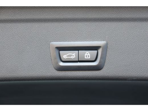 BMW X6 XDRIVE40I 333PK HIGH EXECUTIVE M-SPORT AUTOMAAT / NAVI / LEDER / LASER-LED / CLIMA / 21" LMV / KE... ActivLease financial lease