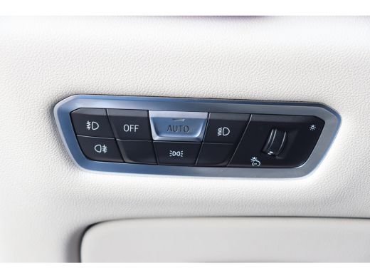 BMW X6 XDRIVE40I 333PK HIGH EXECUTIVE M-SPORT AUTOMAAT / NAVI / LEDER / LASER-LED / CLIMA / 21" LMV / KE... ActivLease financial lease