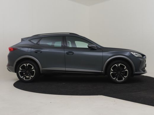 CUPRA Formentor e-Hybrid 204pk | Trekhaak | Camera achter | Dodehoekdectie | Park assist | Navigatie | App connec... ActivLease financial lease
