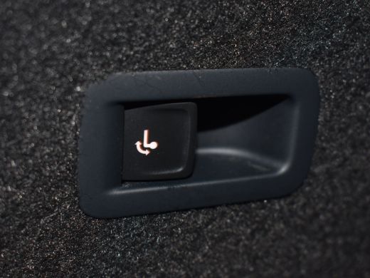 CUPRA Formentor e-Hybrid 204pk | Trekhaak | Camera achter | Dodehoekdectie | Park assist | Navigatie | App connec... ActivLease financial lease