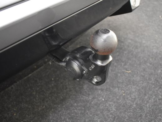 CUPRA Formentor e-Hybrid 204pk | Trekhaak | Camera achter | Dodehoekdectie | Park assist | Navigatie | App connec... ActivLease financial lease