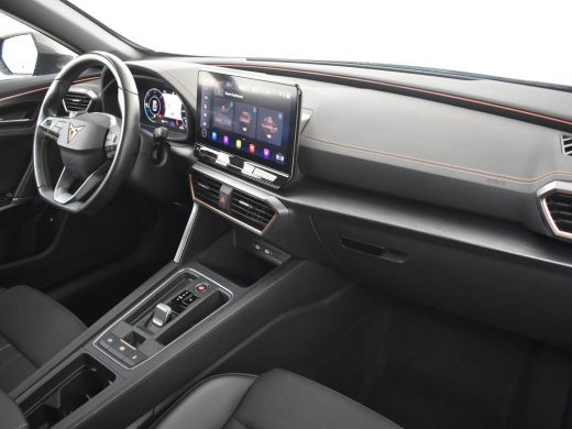 CUPRA Formentor e-Hybrid 204pk | Trekhaak | Camera achter | Dodehoekdectie | Park assist | Navigatie | App connec... ActivLease financial lease