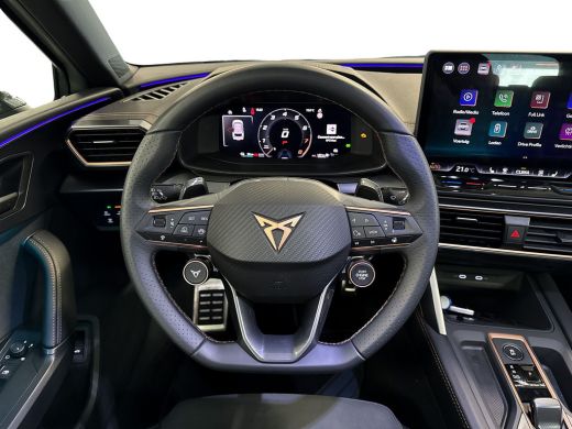 CUPRA Leon Sportstourer 1.5 204pk TSI e-Hybrid Business Panoramadak | Adaptive cruise control | Garbi Copper 18 inch ActivLease financial lease
