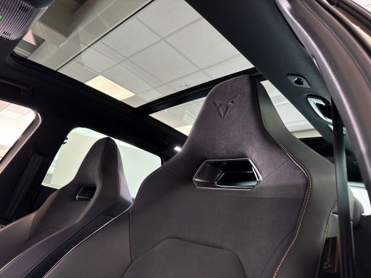 CUPRA Leon Sportstourer 1.5 204pk TSI e-Hybrid Business Panoramadak | Adaptive cruise control | Garbi Copper 18 inch ActivLease financial lease
