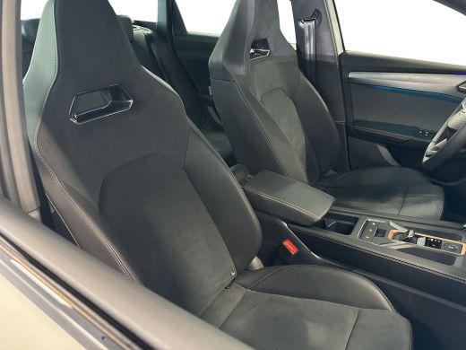 CUPRA Leon Sportstourer 1.5 204pk TSI e-Hybrid Business Panoramadak | Adaptive cruise control | Garbi Copper 18 inch ActivLease financial lease