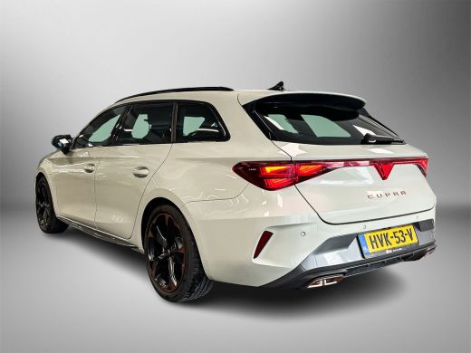 CUPRA Leon Sportstourer 1.5 204pk TSI e-Hybrid Business Panoramadak | Adaptive cruise control | Garbi Copper 18 inch ActivLease financial lease