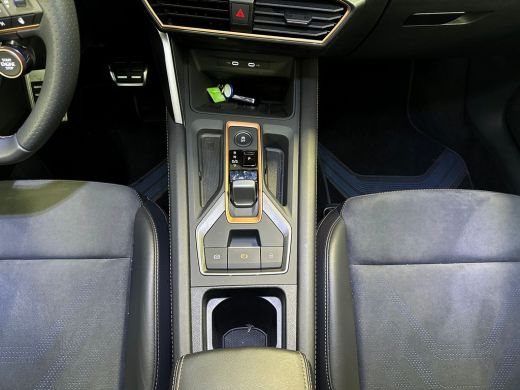 CUPRA Leon Sportstourer 1.5 204pk TSI e-Hybrid Business Panoramadak | Adaptive cruise control | Garbi Copper 18 inch ActivLease financial lease