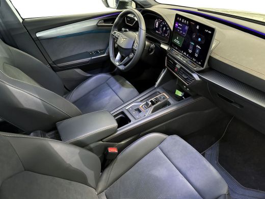 CUPRA Leon Sportstourer 1.5 204pk TSI e-Hybrid Business Panoramadak | Adaptive cruise control | Garbi Copper 18 inch ActivLease financial lease