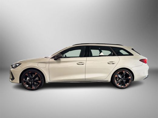 CUPRA Leon Sportstourer 1.5 204pk TSI e-Hybrid Business Panoramadak | Adaptive cruise control | Garbi Copper 18 inch ActivLease financial lease