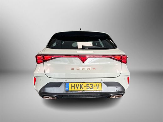 CUPRA Leon Sportstourer 1.5 204pk TSI e-Hybrid Business Panoramadak | Adaptive cruise control | Garbi Copper 18 inch ActivLease financial lease