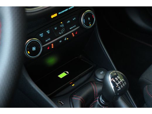 Ford Fiesta 1.0 EcoBoost Hybrid ST-Line X | Stoel-stuuverw. | B&O | Cruise | Apple Carplay | Clima | 17'' ActivLease financial lease