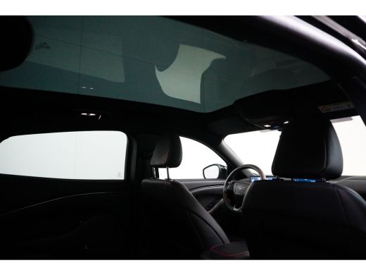 Ford Mustang Mach-E Mach-E Extended AWD 98 kWh | Pano-dak | Dark Matter Grey! | B&O Audio | Memory stoel | 360 Camera... ActivLease financial lease