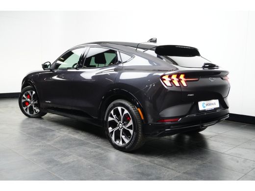 Ford Mustang Mach-E Mach-E Extended AWD 98 kWh | Pano-dak | Dark Matter Grey! | B&O Audio | Memory stoel | 360 Camera... ActivLease financial lease