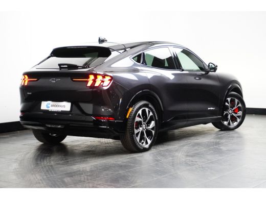 Ford Mustang Mach-E Mach-E Extended AWD 98 kWh | Pano-dak | Dark Matter Grey! | B&O Audio | Memory stoel | 360 Camera... ActivLease financial lease