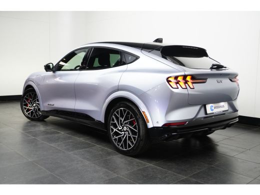 Ford Mustang Mach-E Mach-E GT Extended AWD 98 kWh | Pano-dak | 360 Camera | B&O audio | Standkachel | Elektrische Kle... ActivLease financial lease
