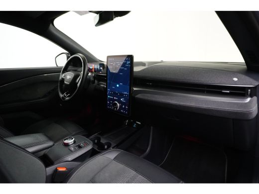 Ford Mustang Mach-E Mach-E GT Extended AWD 98 kWh | Pano-dak | 360 Camera | B&O audio | Standkachel | Elektrische Kle... ActivLease financial lease